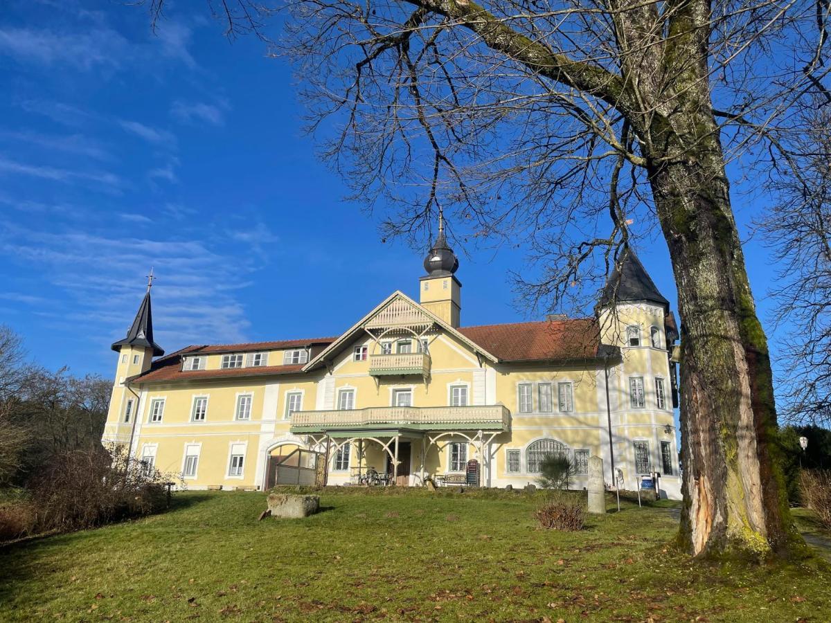 Gaestehaus Gut Frauendorf Windorf  Buitenkant foto