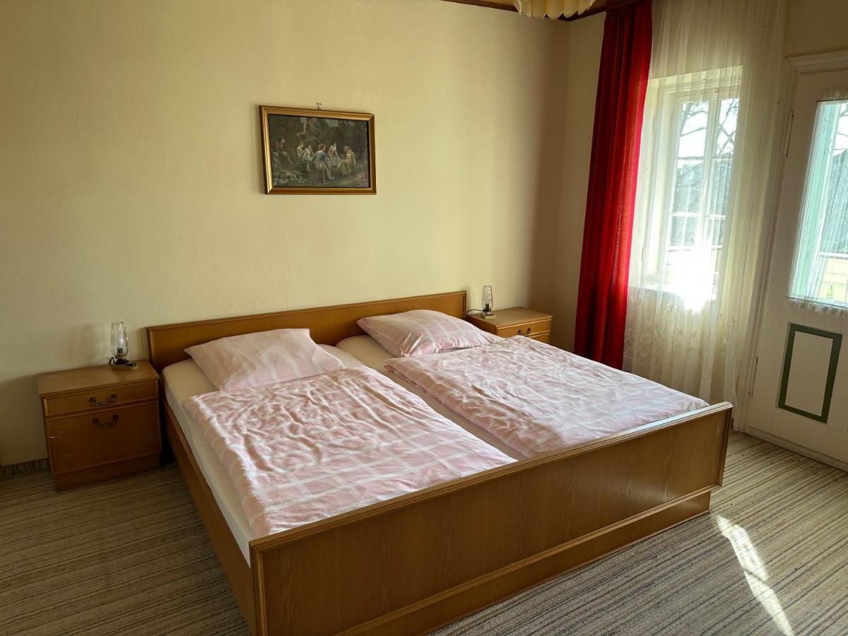 Gaestehaus Gut Frauendorf Windorf  Buitenkant foto